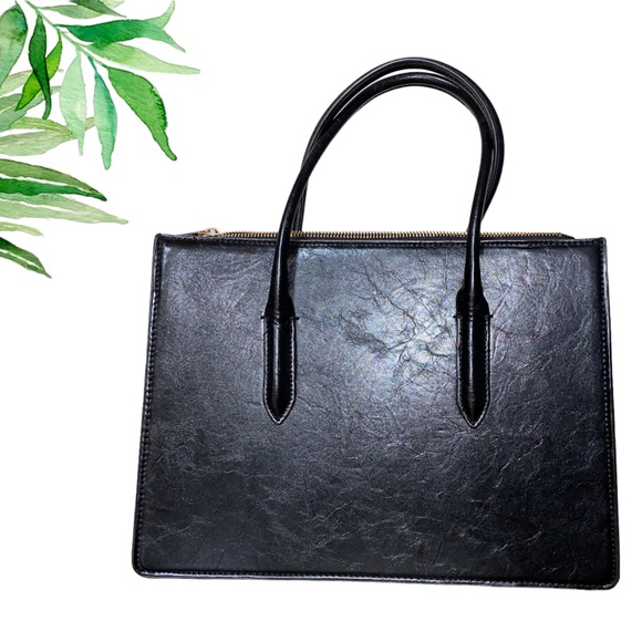 H&M crossbody Purse with Gold hardware - Picture 3 of 5